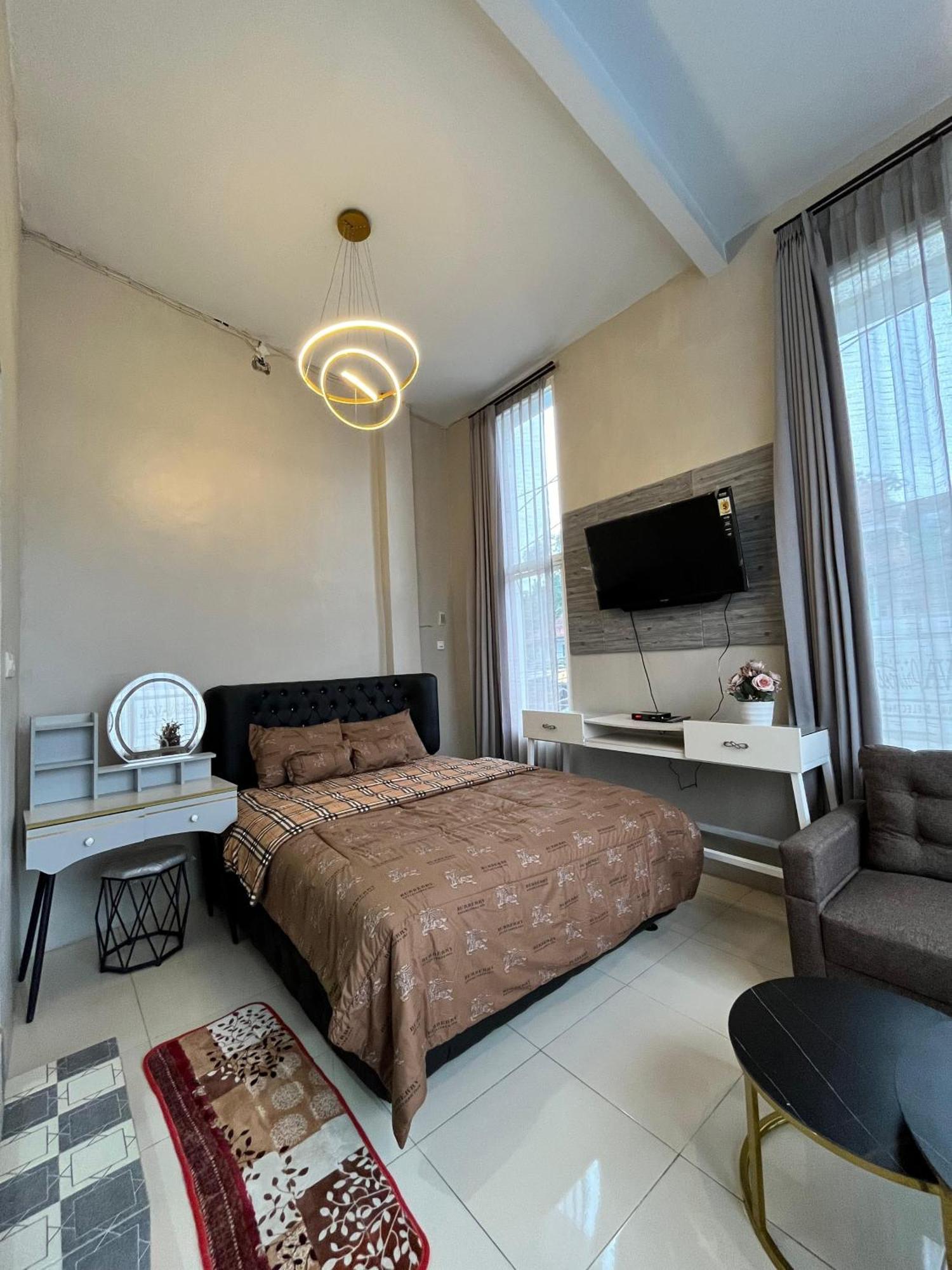 Java Hostel Tumpak Sewu Sidomukti Екстер'єр фото